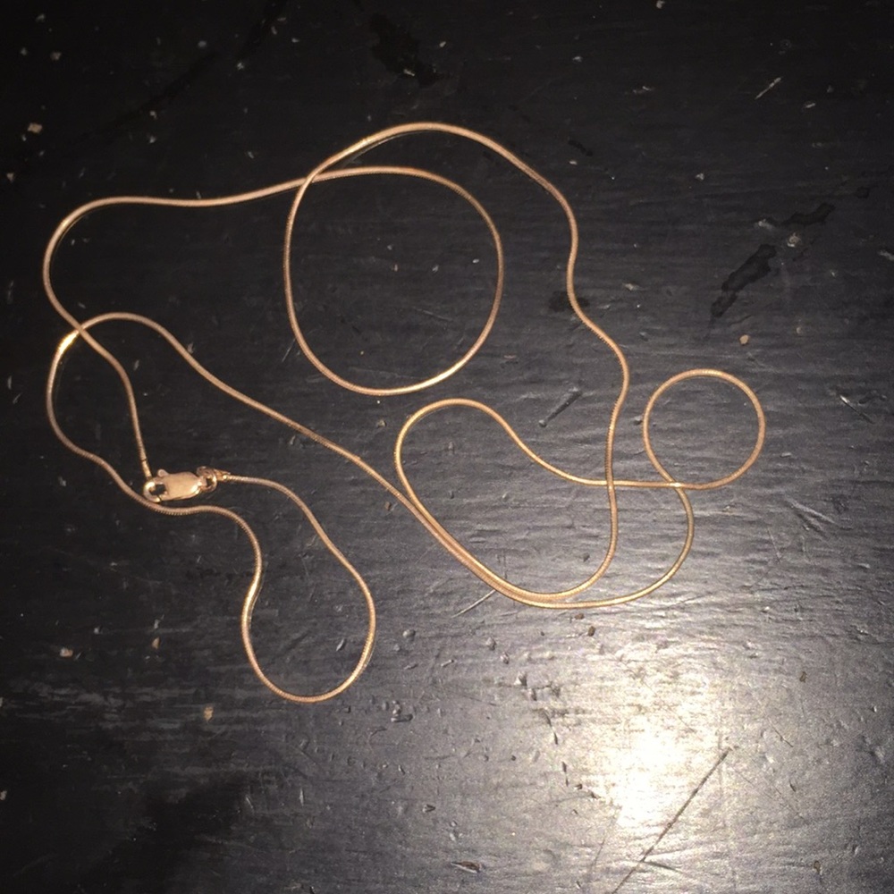 Simple rose gold chain